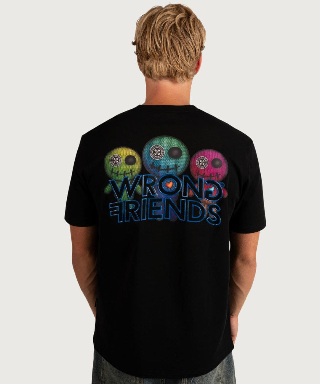 WrongFriends41396-min.jpg