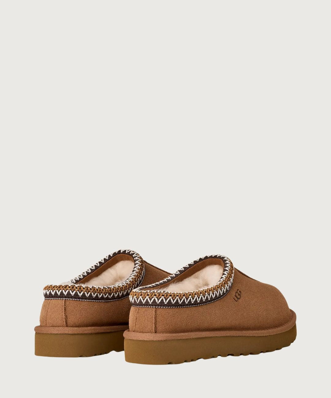Zueco_UGG_44045_5.jpg