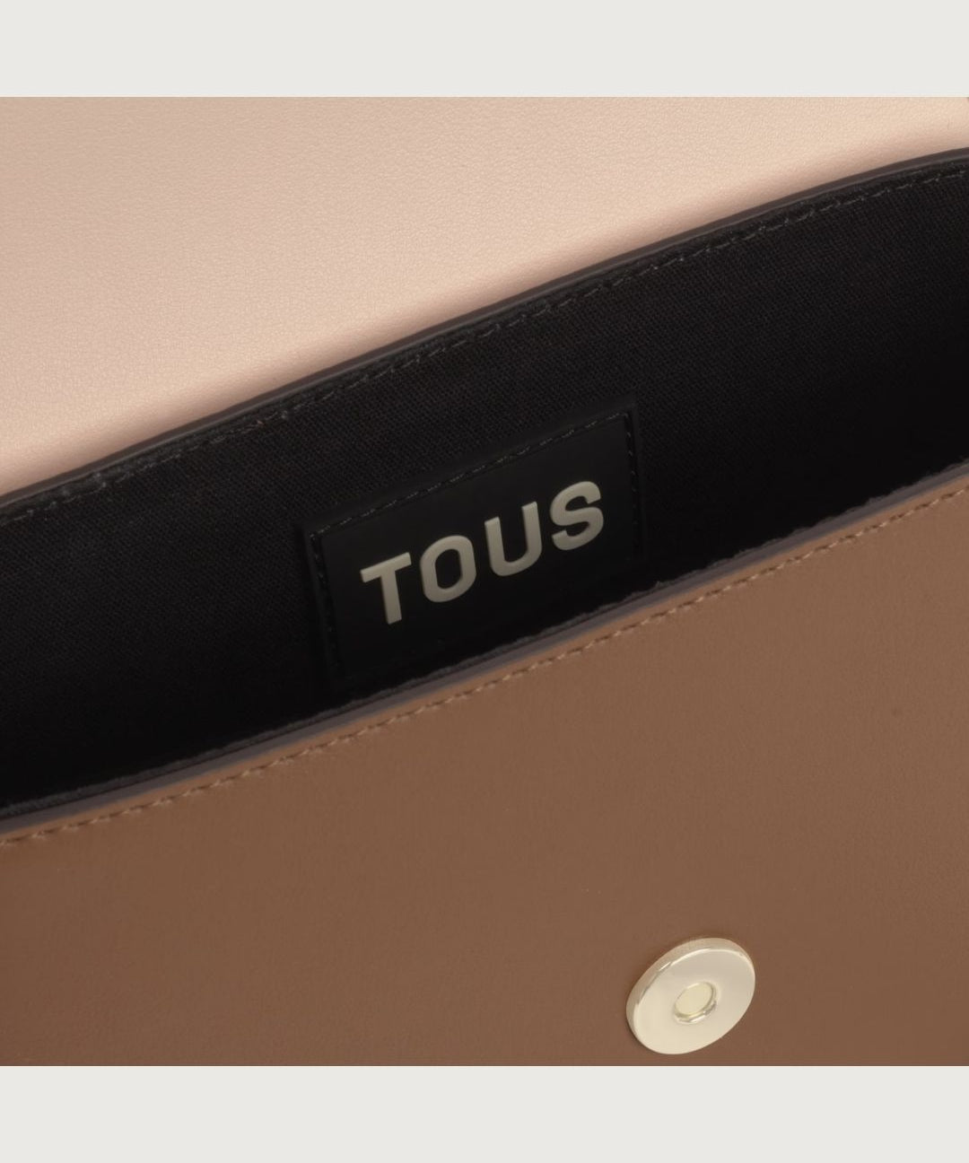 tous38103_3_-min.jpg