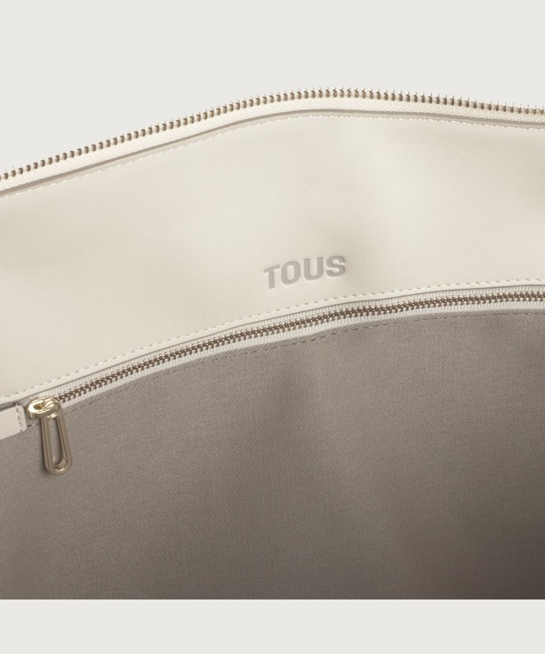 tous38114_3_-min.jpg